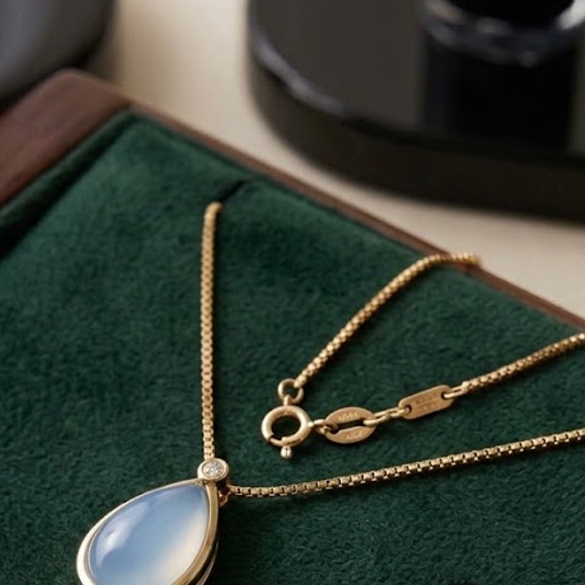 Chalcedony pendant